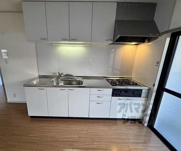 【グランレブリー御所東】間取