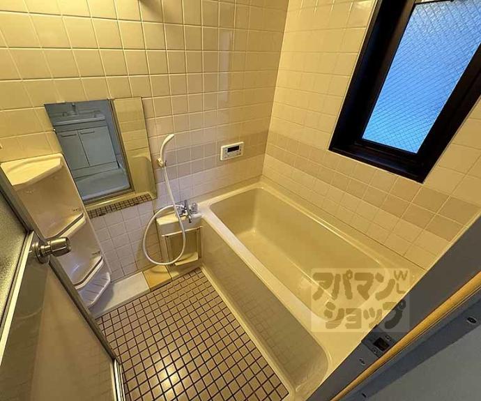 【グランレブリー御所東】間取