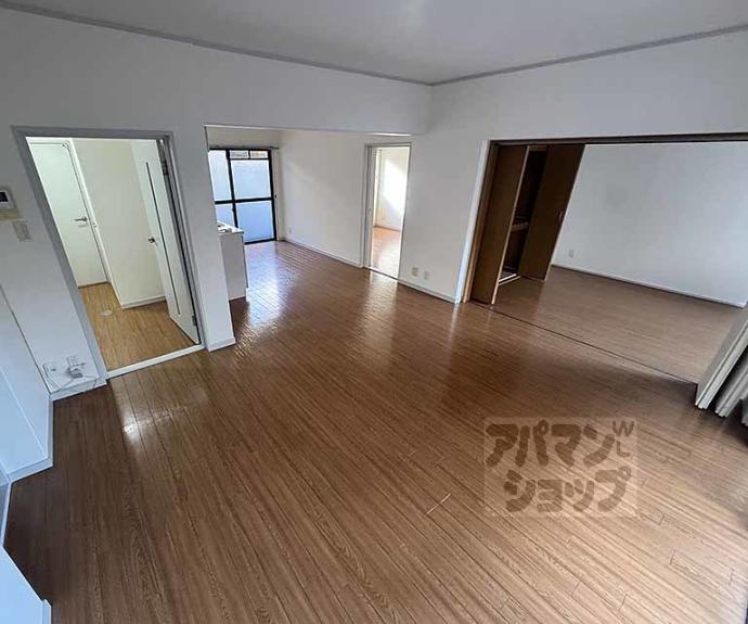 【グランレブリー御所東】間取