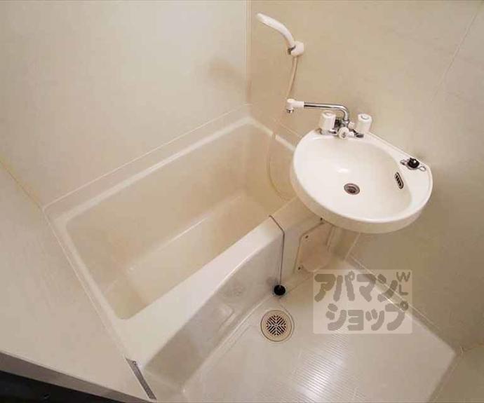 【ハイム中大路】間取