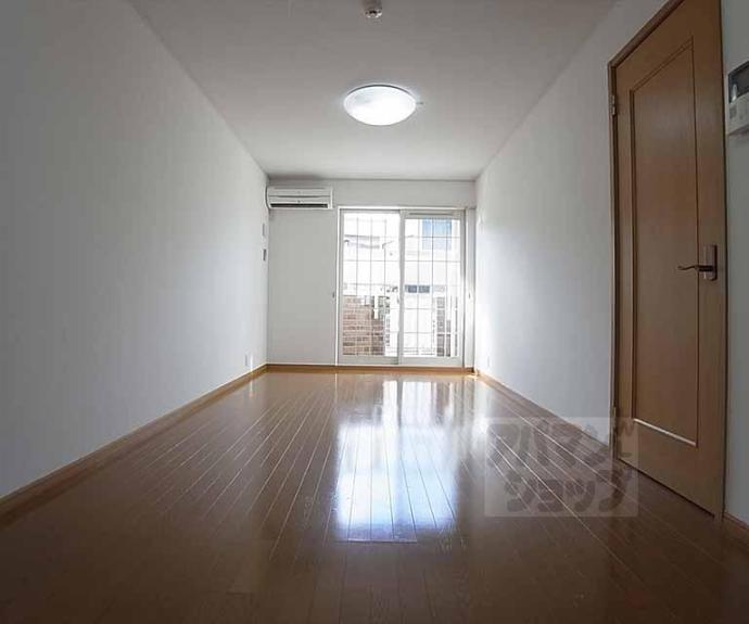 【レ　シャンブル　ドゥ　北山】間取