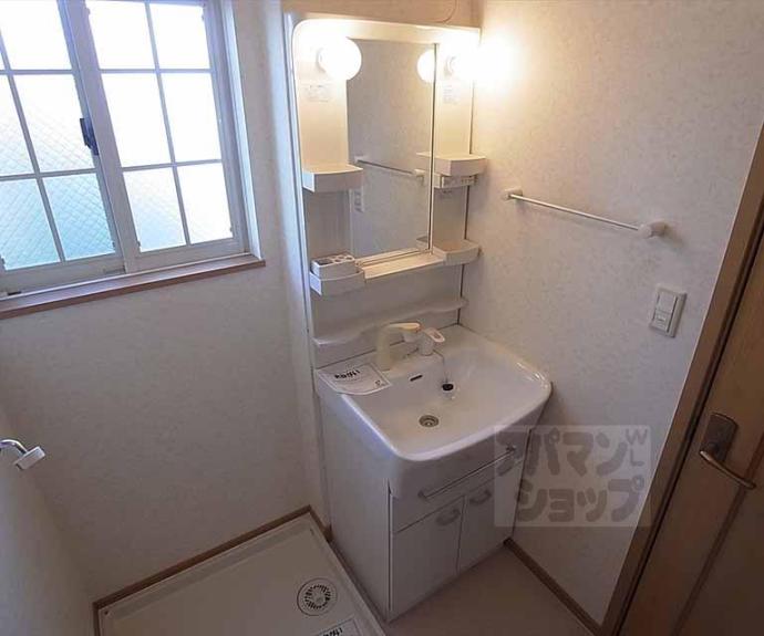 【レ　シャンブル　ドゥ　北山】間取