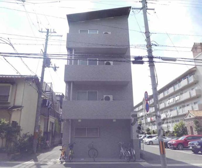 【ウェールズ松ヶ崎】間取