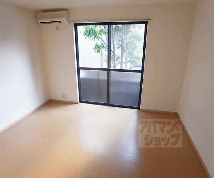 【クレールヴィル六ノ坪】間取