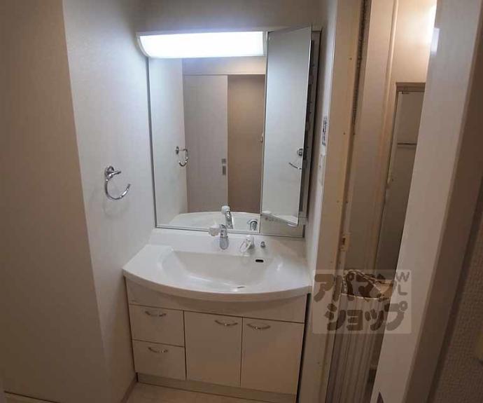 【レジディア御所東】間取