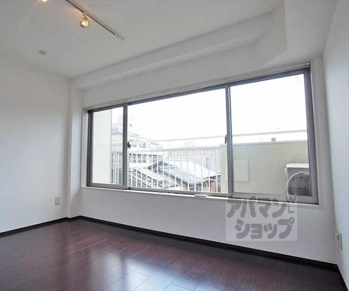 【ｐｉｅｎｉ　ｐｅｓａ】間取