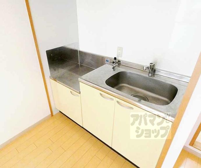 【カリヨン出町】間取