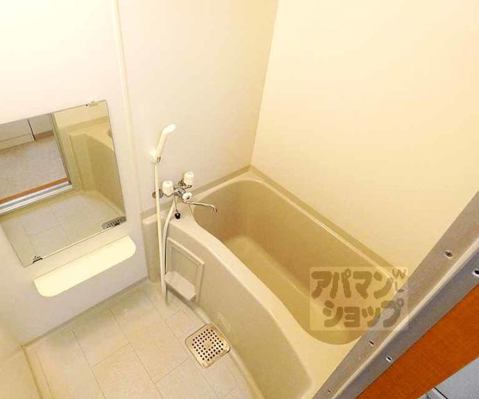 【カリヨン出町】間取