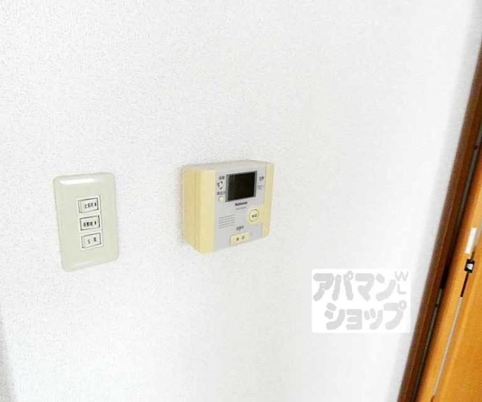 【カリヨン出町】間取