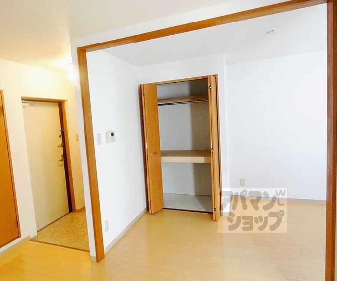 【カリヨン出町】間取