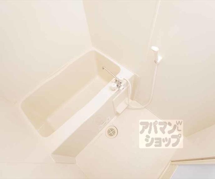 【エスメラルダ北白川】間取