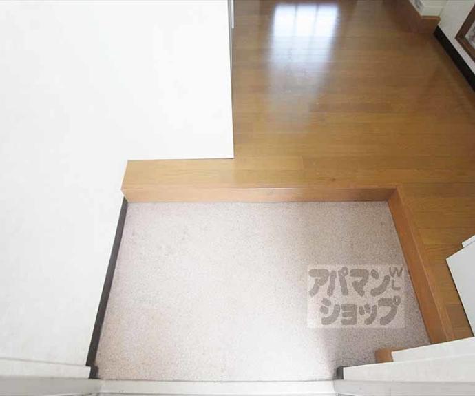 【エスメラルダ北白川】間取