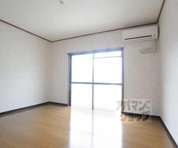 【エスメラルダ北白川】間取