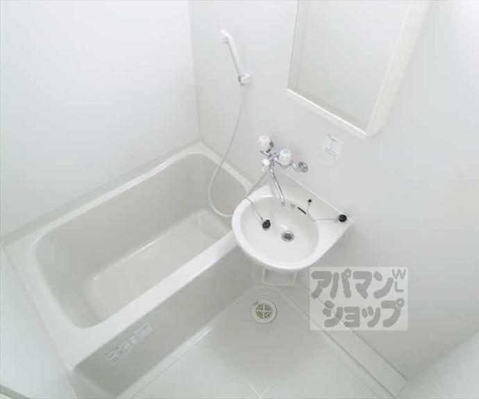 【京都アパートメント４】間取