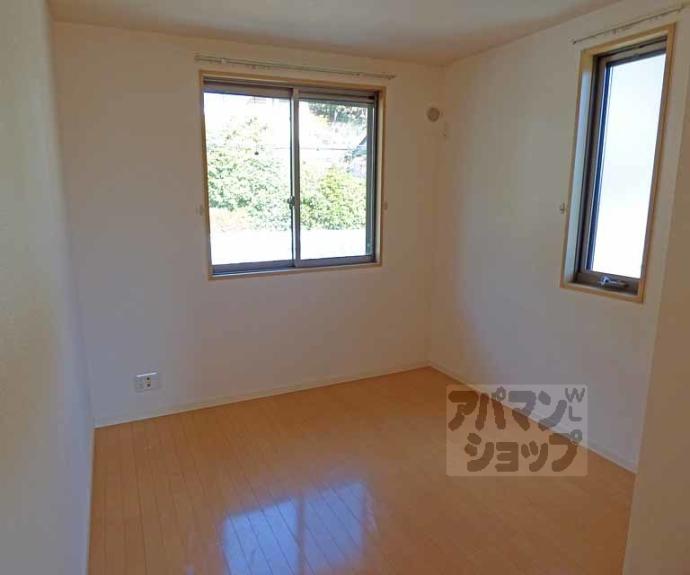 【スクワール北山】間取