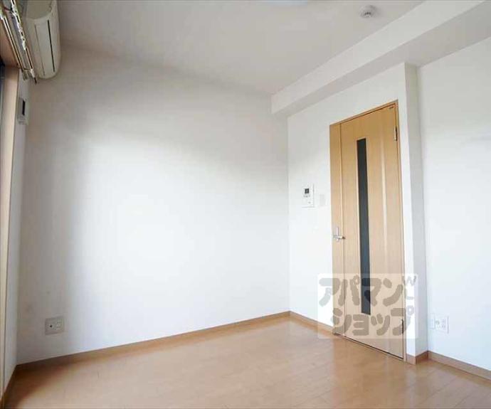 【グランドパレス吉田近衛】間取