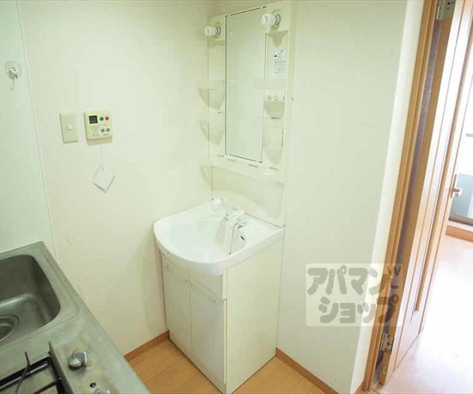 【グランドパレス吉田近衛】間取