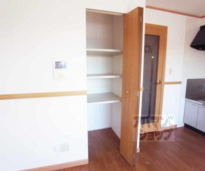 【ＬＡＮＤ　ＰＡＲＫ　横大路】間取