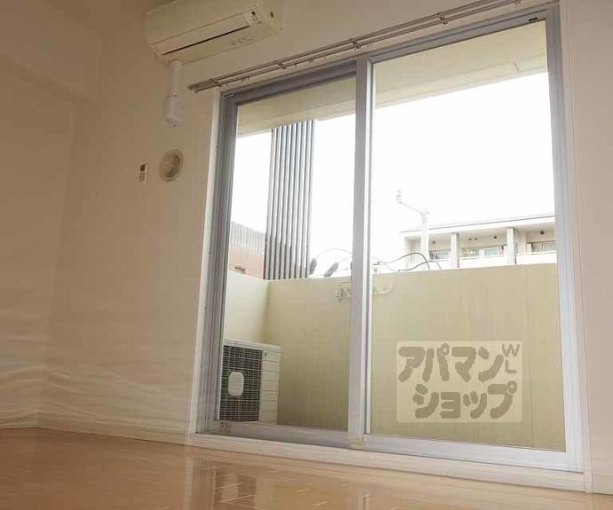 【カスタリア京都西大路】間取