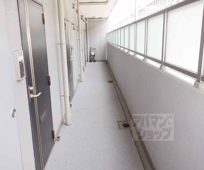 【ノイ ブルーメ桂川】間取
