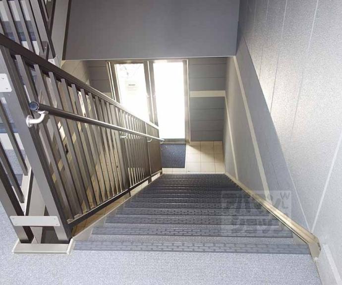 【ノイ ブルーメ桂川】間取