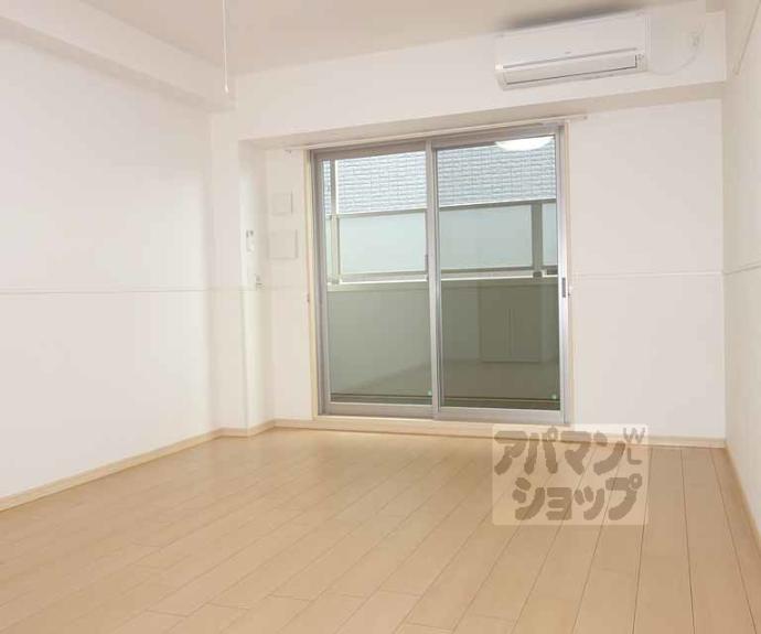 【ノイ ブルーメ桂川】間取