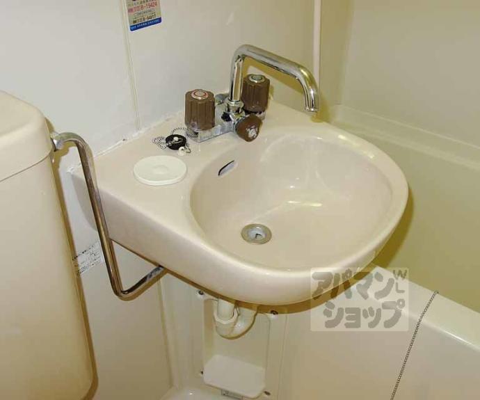 【エクセルワンズ八条】間取