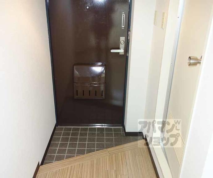 【エクセルワンズ八条】間取