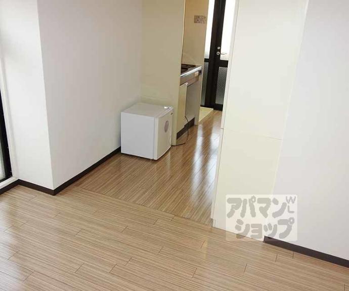 【エクセルワンズ八条】間取