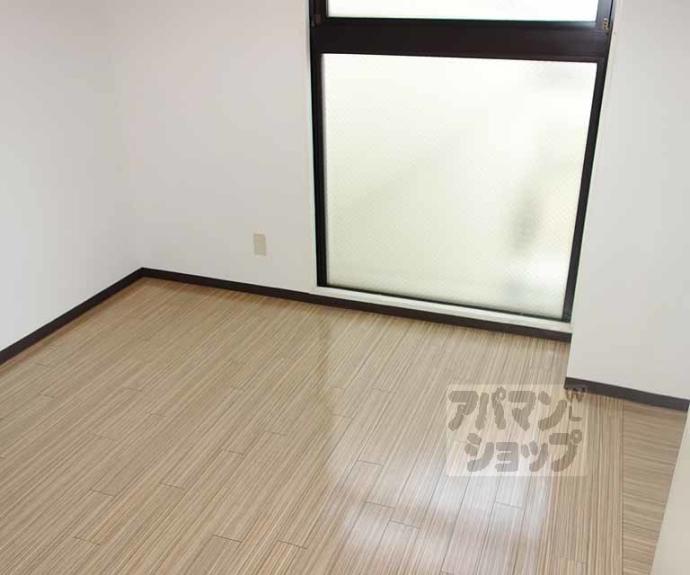 【エクセルワンズ八条】間取