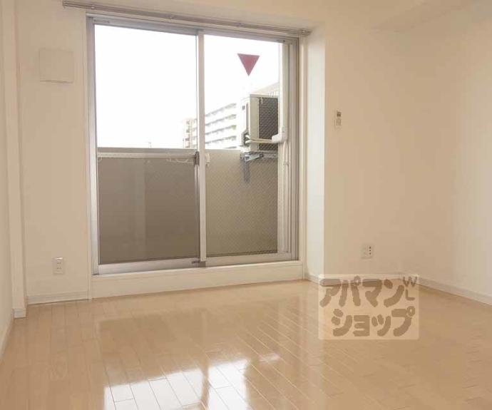 【KDXレジデンス西大路】間取