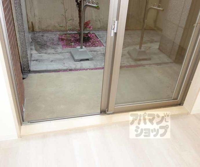 【パインフィールド洛東】間取