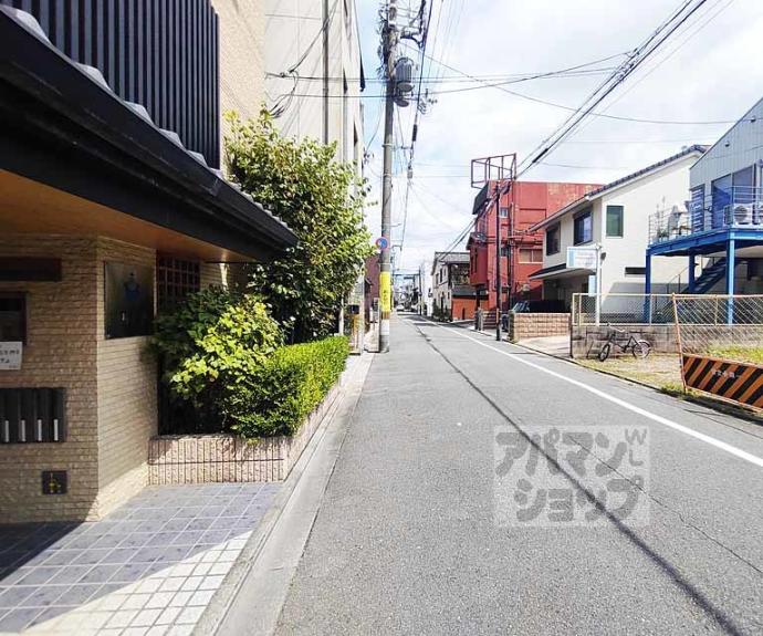 【シュシュパルク六条院】間取