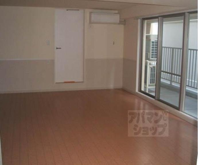 【シュシュパルク六条院】間取