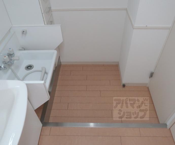 【シュシュパルク六条院】間取