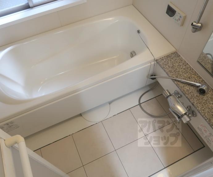 【シュシュパルク六条院】間取