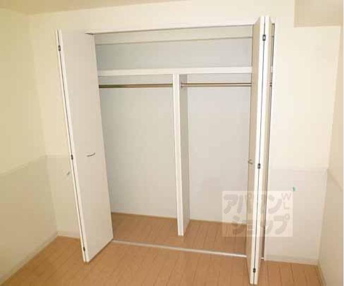 【シュシュパルク六条院】間取