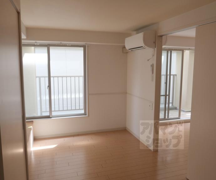 【シュシュパルク六条院】間取