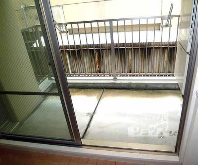 【シュシュパルク六条院】間取