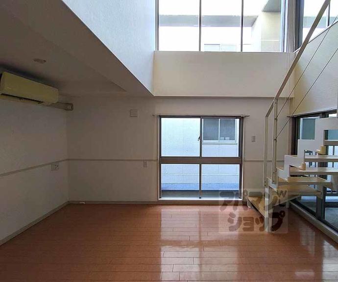 【シュシュパルク六条院】間取