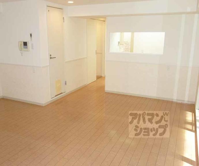 【シュシュパルク六条院】間取