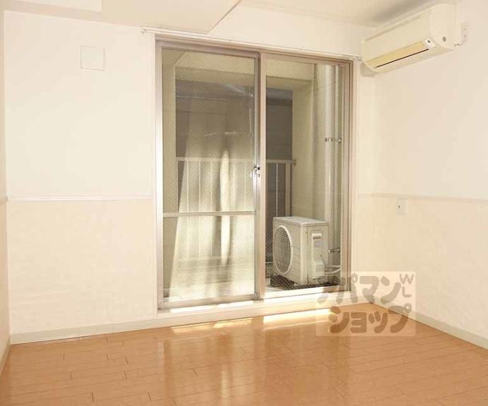 【シュシュパルク六条院】間取