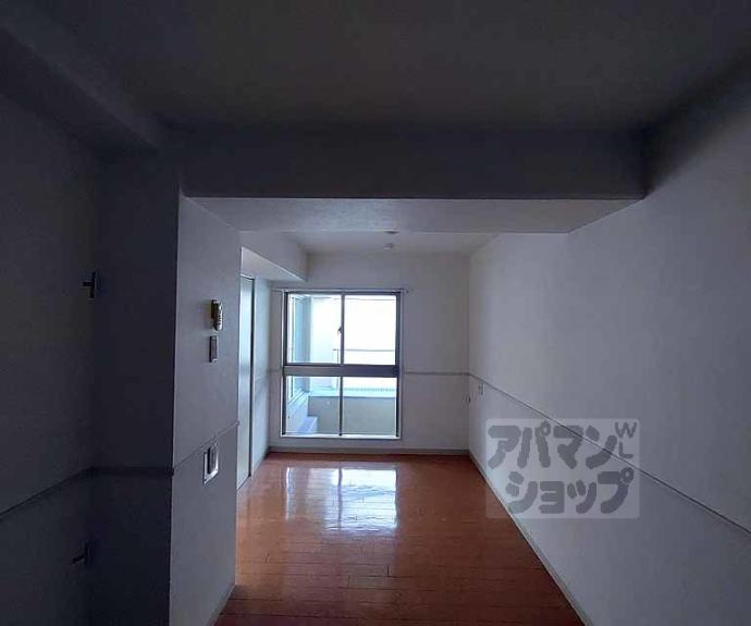 【シュシュパルク六条院】間取