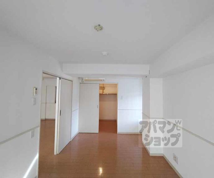 【シュシュパルク六条院】間取