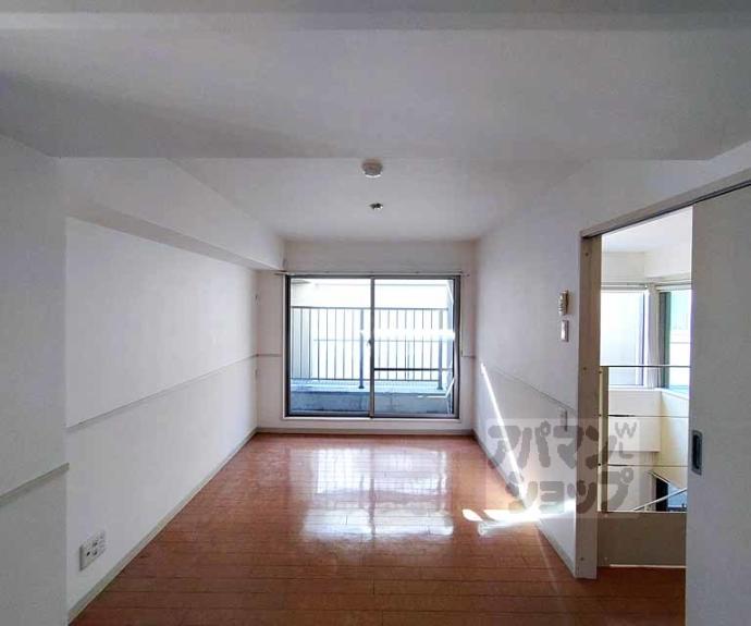 【シュシュパルク六条院】間取