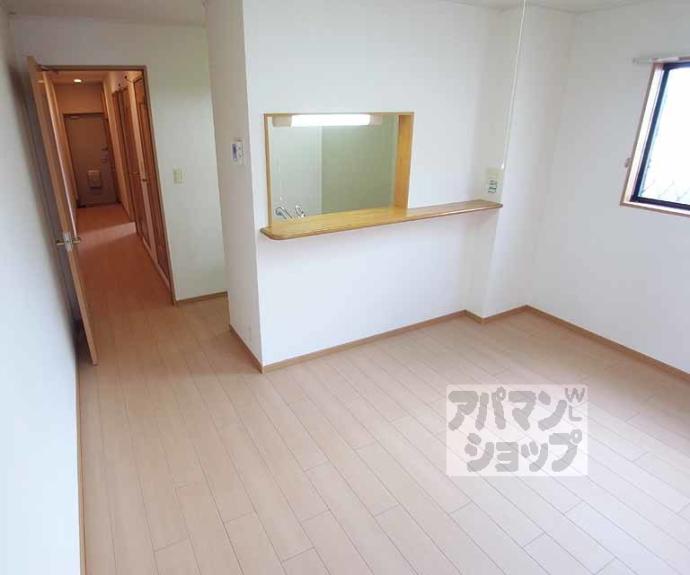 【ＳＰＲＩＮＧ　ＣＯＵＲＴ】間取