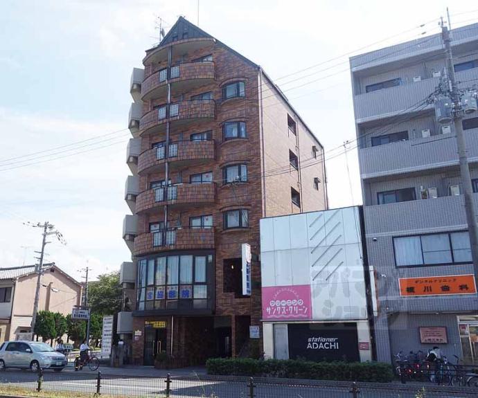 【ラ・ファミーユ】間取