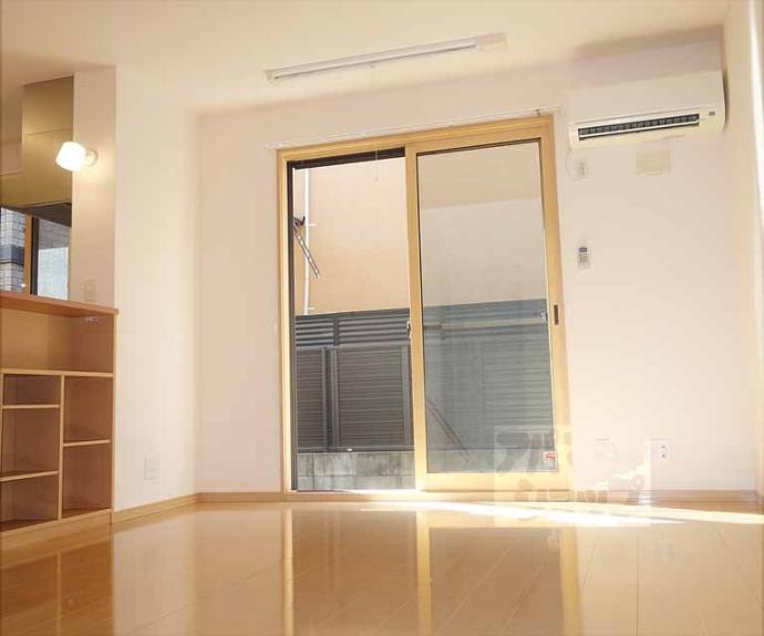 【メゾンドール　シルヴィ】間取