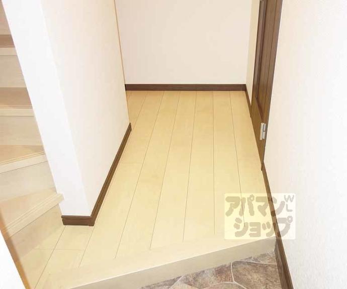 【メゾネ・クレアール東寺】間取