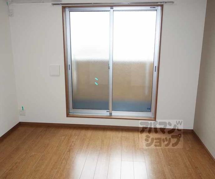 【デュラカーサ・ルシア鳥羽街道】間取